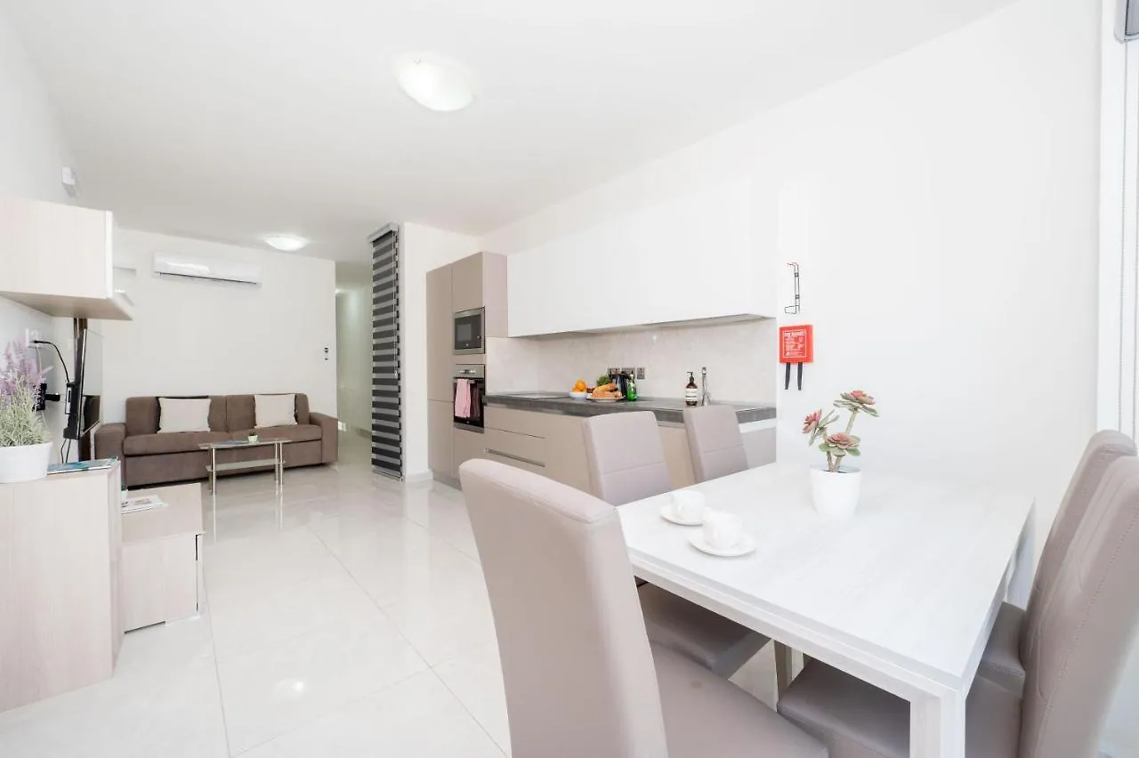 Vela Blu Apartments - Rose Court Gzira マルタ