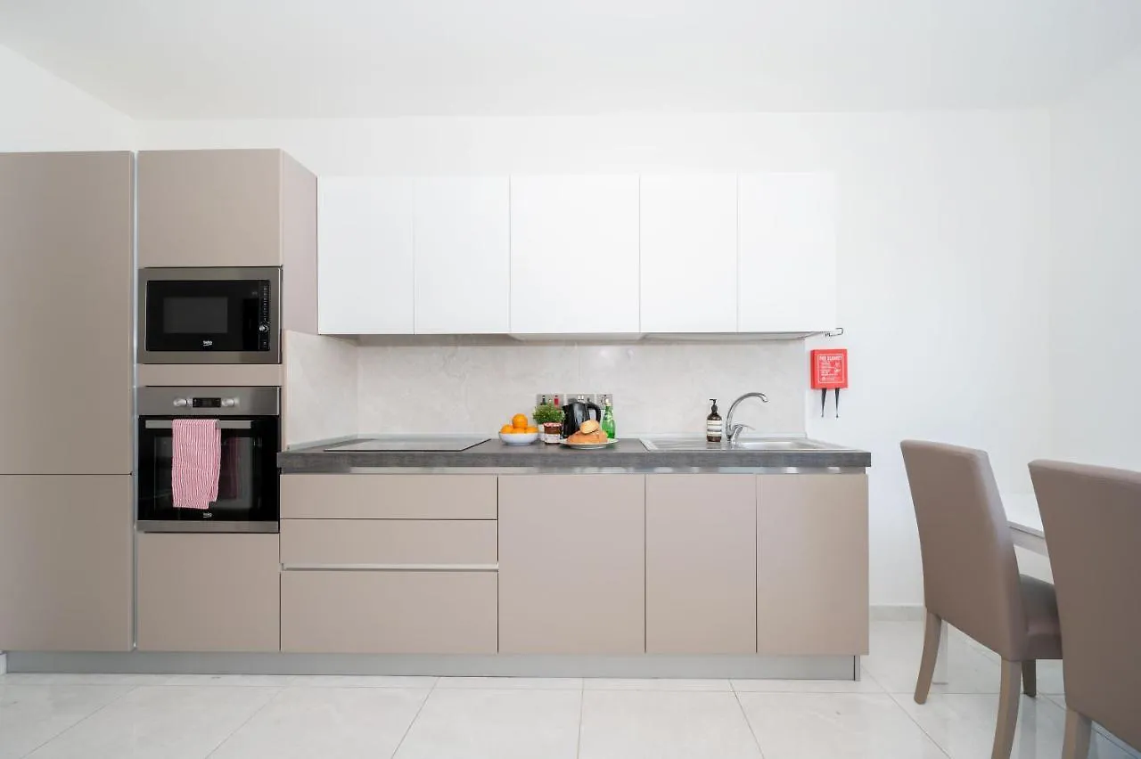 Vela Blu Apartments - Rose Court Gzira 0*,  مالطا