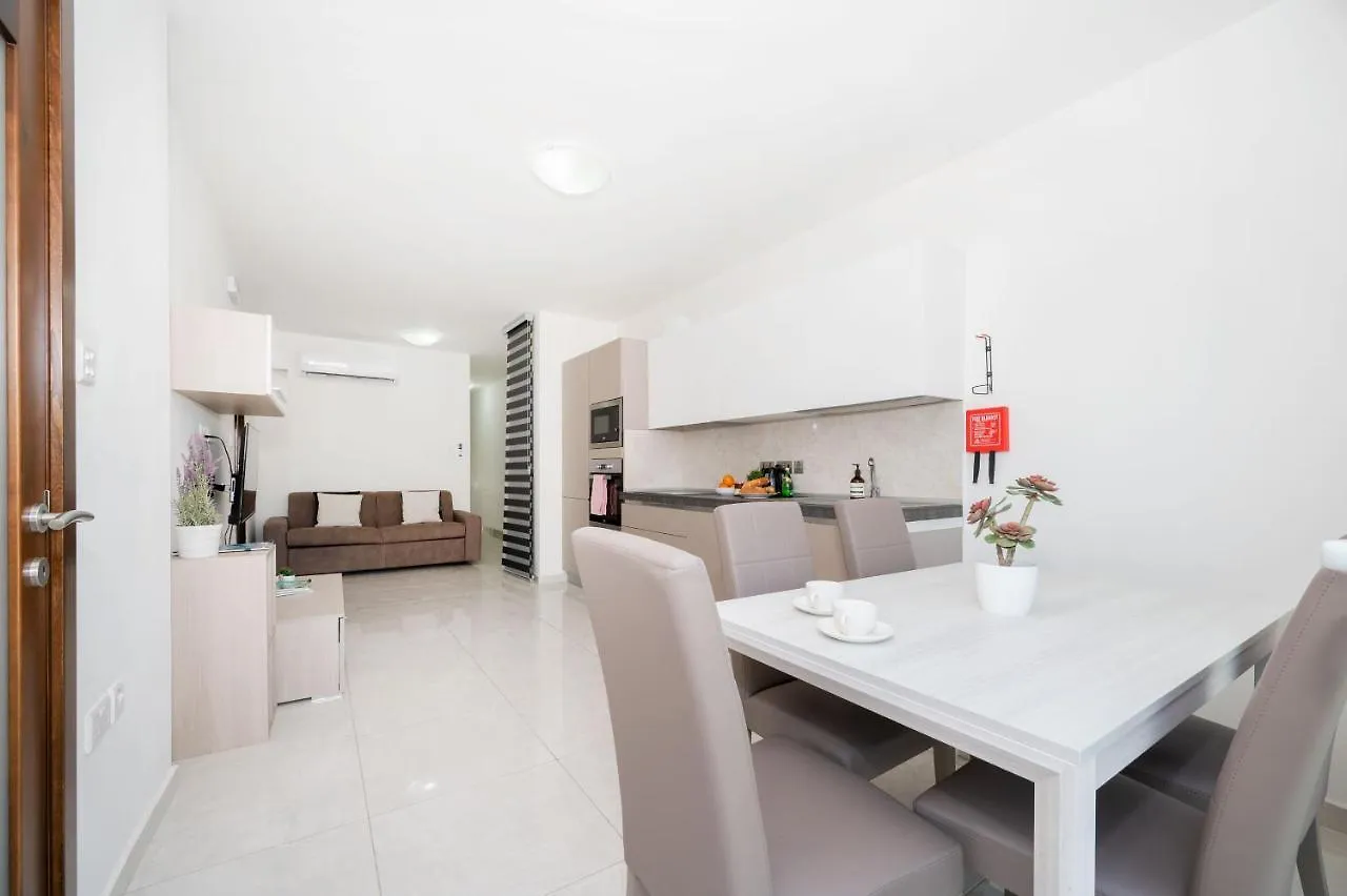 Vela Blu Apartments - Rose Court Gzira 0*,  Мальта