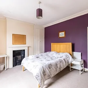 https://cozy-house-close-to-york-city-centre.yorkshirehotels.net